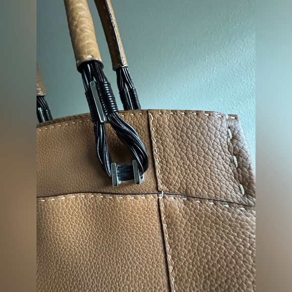 VBH Via First Edition Tan Calfskin Handbag - Picture 5 of 14